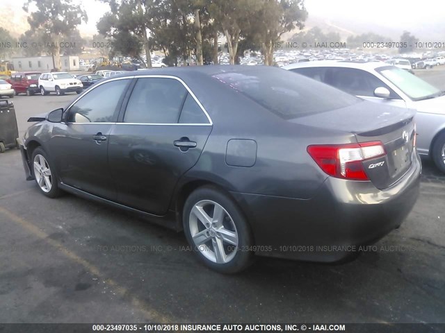 4T1BF1FK5EU301042 - 2014 TOYOTA CAMRY L/SE/LE/XLE Boz foto 3