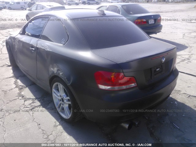 WBAUC9C5XCVM12094 - 2012 BMW 135 I Czarny zdjęcie 3