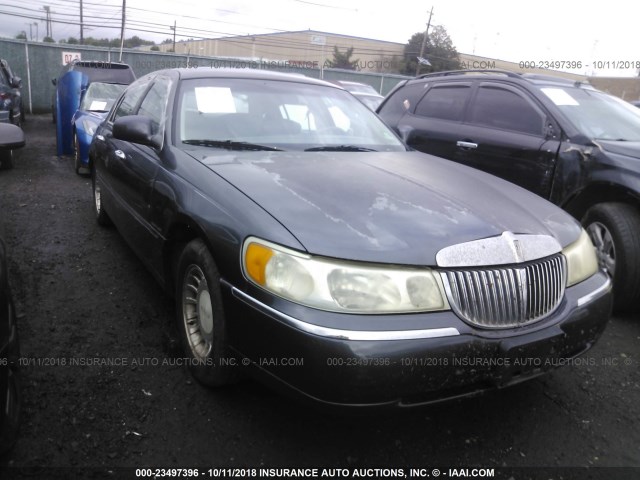 1LNHM81W3YY794073 - 2000 LINCOLN TOWN CAR EXECUTIVE BLACK photo 1