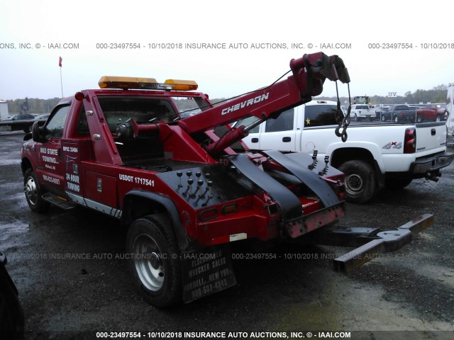 1FDAF56F12EB18572 - 2002 FORD F550 SUPER DUTY RED photo 3