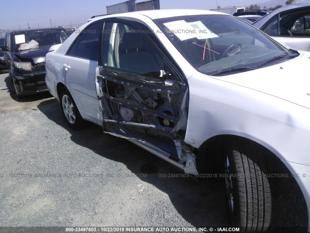 JTDBE32K840278547 - 2004 TOYOTA CAMRY LE/XLE WHITE photo 6