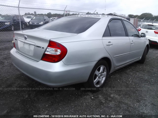 4T1BE30K94U889873 - 2004 TOYOTA CAMRY LE/XLE/SE SILVER photo 4
