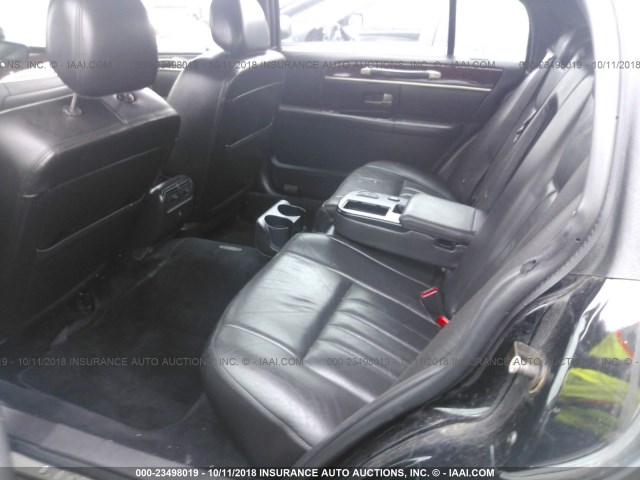 2LNBL8EV8AX616840 - 2010 LINCOLN TOWN CAR EXECUTIVE L BLACK photo 8