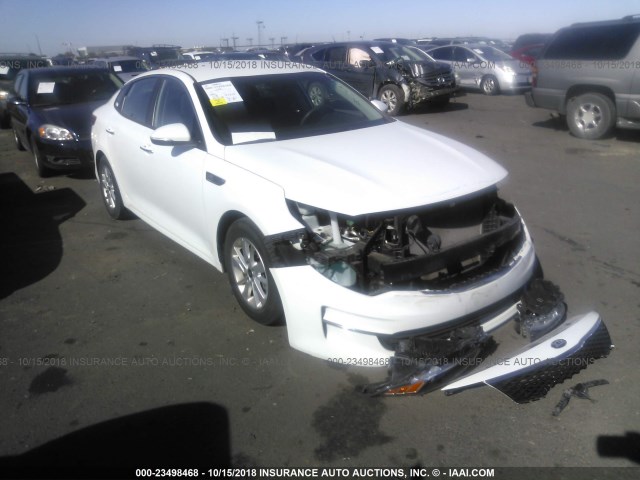 5XXGT4L31JG185923 - 2018 KIA OPTIMA LX/S WHITE photo 1