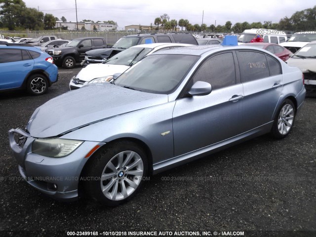 WBAPH7G50BNN05833 - 2011 BMW 328 I BLUE photo 2