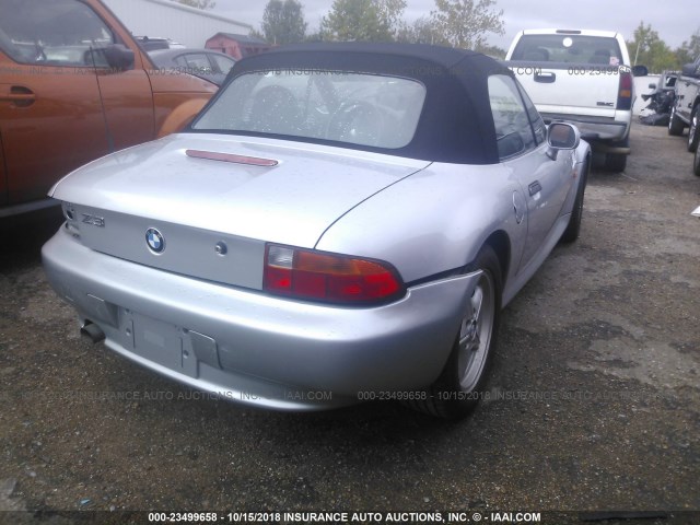 4USCH7320TLB72105 - 1996 BMW Z3 1.9 SILVER photo 4