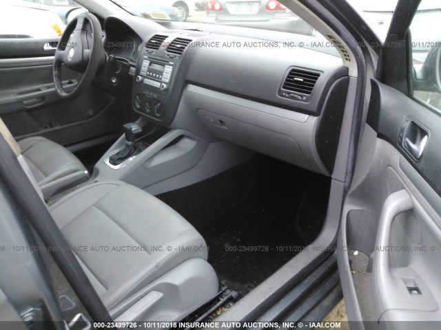 3VWEF71K27M146112 - 2007 VOLKSWAGEN JETTA WOLFSBURG 灰色 照片 5