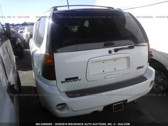 1GKES63M862260178 - 2006 GMC ENVOY DENALI WHITE photo 3