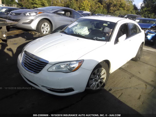 1C3CCBAB0DN606413 - 2013 CHRYSLER 200 LX WHITE photo 2