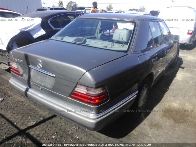 WDBEA34E5RC044435 - 1994 MERCEDES-BENZ E 420 BROWN photo 4