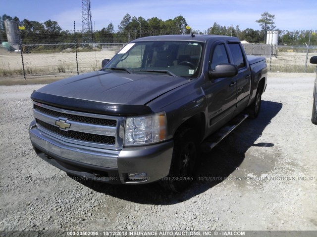 2GCEC13J671723132 - 2007 CHEVROLET SILVERADO C1500 CREW CAB GRAY photo 2