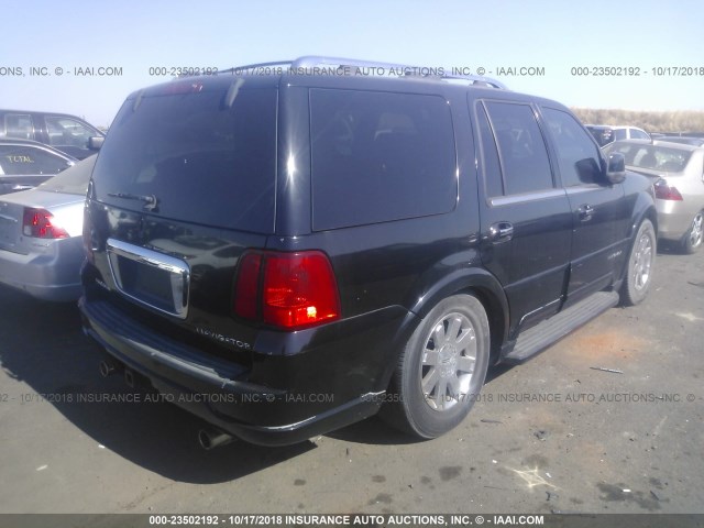 5LMFU28R23LJ17619 - 2003 LINCOLN NAVIGATOR BLACK photo 4