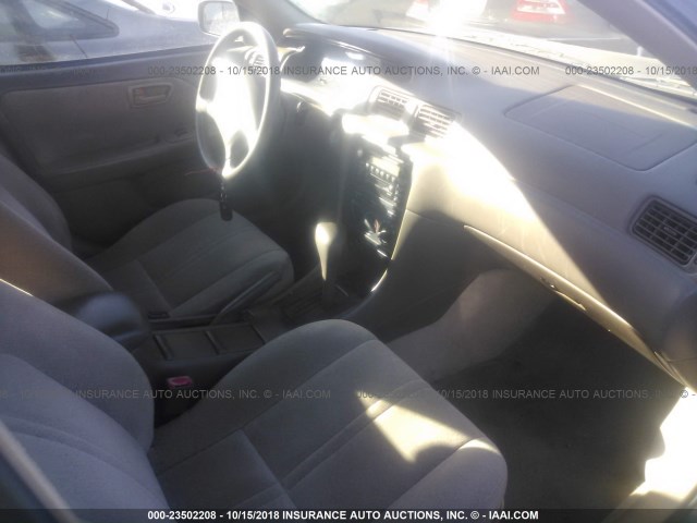 4T1BG22K91U814779 - 2001 TOYOTA CAMRY CE/LE/XLE 蓝色 照片 5