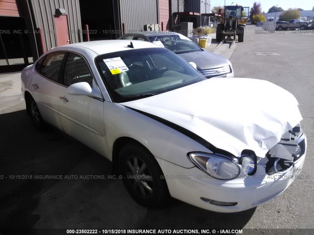 2G4WC532251334341 - 2005 BUICK LACROSSE CX WHITE photo 1