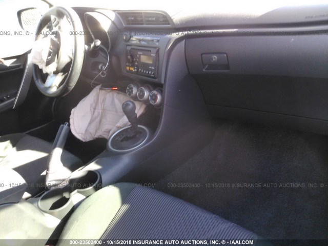 JTKJF5C76C3033833 - 2012 TOYOTA SCION TC 灰色 照片 5