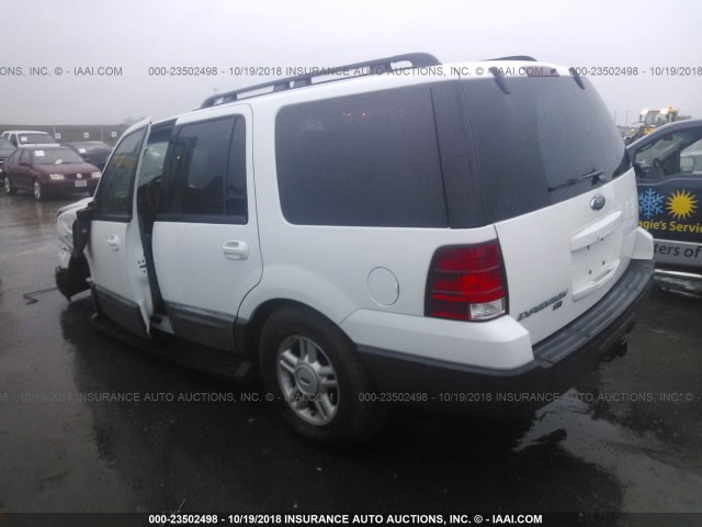 1FMPU15575LA70738 - 2005 FORD EXPEDITION XLT WHITE photo 3