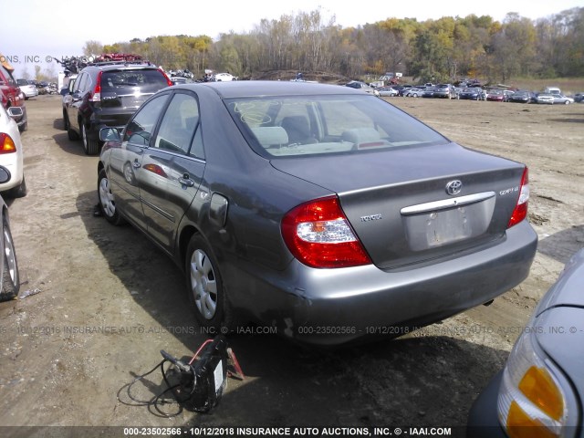 4T1BE32K72U522108 - 2002 TOYOTA CAMRY LE/XLE/SE Күміс фото 3