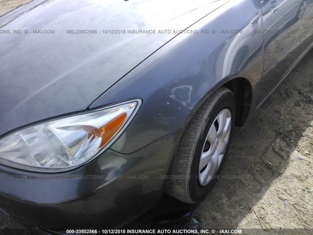 4T1BE32K72U522108 - 2002 TOYOTA CAMRY LE/XLE/SE Күміс фото 6