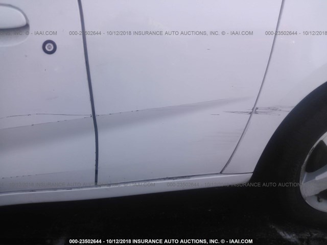 1G8AW18F46Z185427 - 2006 SATURN ION LEVEL 3 WHITE photo 6