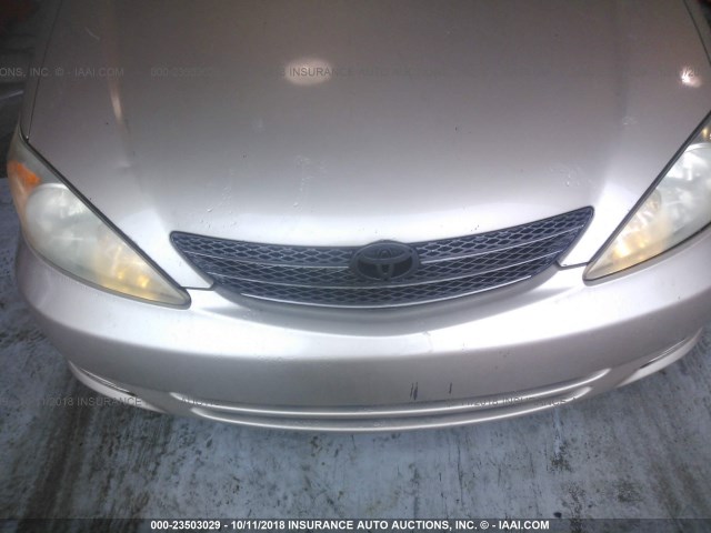 4T1BE32K82U052624 - 2002 TOYOTA CAMRY LE/XLE/SE BEIGE photo 6