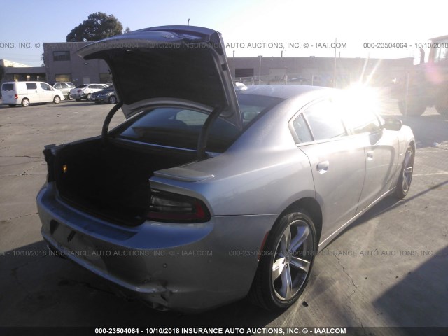 2C3CDXCT2JH243116 - 2018 DODGE CHARGER R/T SILVER photo 4