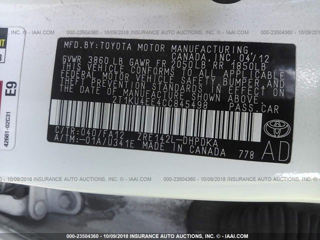 2T1KU4EE4CC845498 - 2012 TOYOTA COROLLA MATRIX  WHITE photo 9