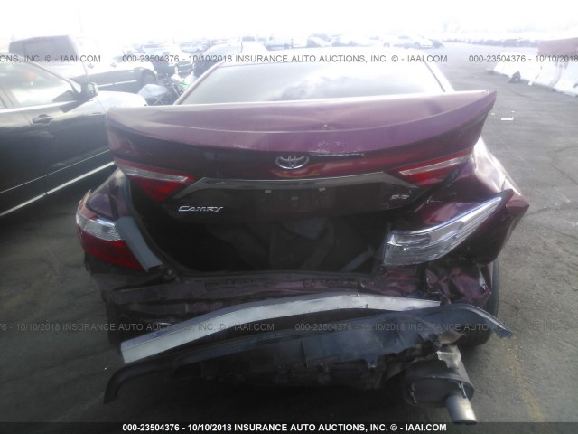 4T1BF1FK1FU913000 - 2015 TOYOTA CAMRY LE/XLE/SE/XSE 红色 照片 6