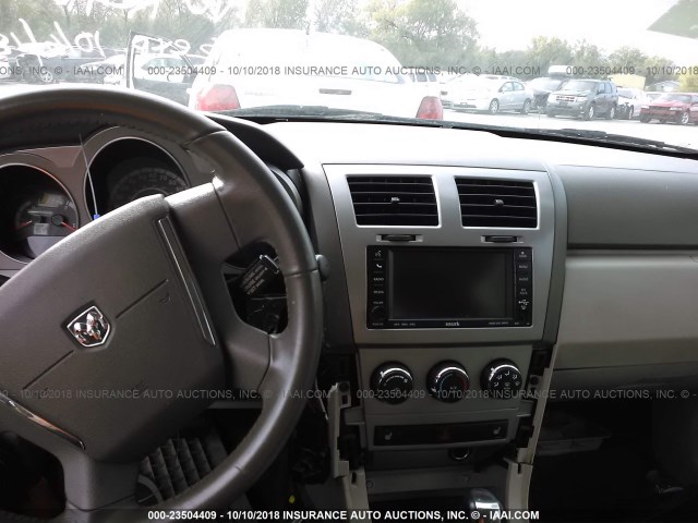 1B3CC1FB2AN190098 - 2010 DODGE AVENGER EXPRESS 黑色 照片 5