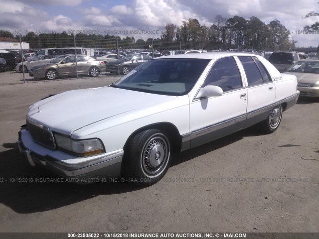 1G4BT52P8SR411177 - 1995 BUICK ROADMASTER LIMITED WHITE photo 2