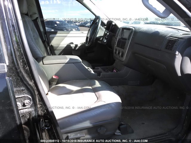 1FMZU73K24ZB15844 - 2004 FORD EXPLORER XLT/XLT SPORT/NBX 黑色 照片 5