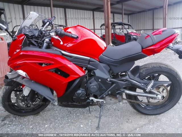 JKAEXEE18CDA03688 - 2012 KAWASAKI EX650 EC RED photo 9