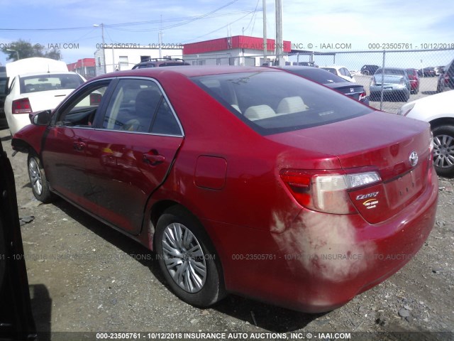 4T1BF1FK6CU536482 - 2012 TOYOTA CAMRY SE/LE/XLE RED photo 3