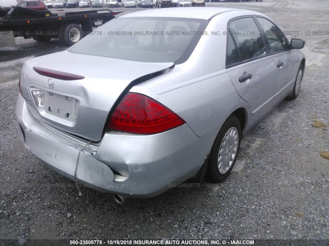 1HGCM56136A084043 - 2006 HONDA ACCORD VALUE SILVER photo 4