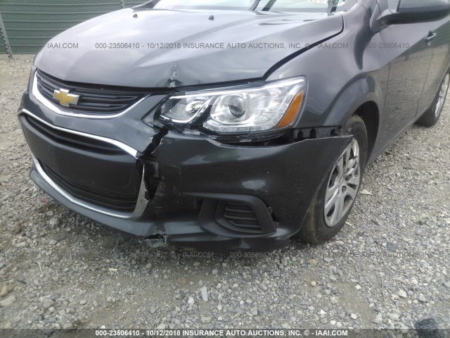 1G1JB5SG5H4171801 - 2017 CHEVROLET SONIC LS 灰色 照片 6