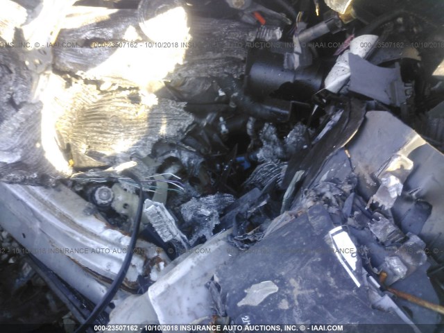 JTKDE177X60080887 - 2006 TOYOTA SCION TC 银色 照片 10