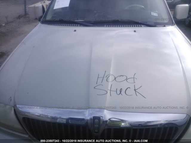 5LMEU78H83ZJ21901 - 2003 LINCOLN AVIATOR 棕色 照片 10