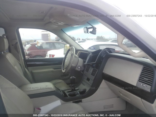 5LMEU78H83ZJ21901 - 2003 LINCOLN AVIATOR 棕色 照片 5