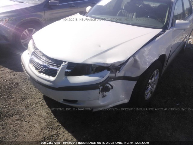 2G1WF52E139438575 - 2003 CHEVROLET IMPALA WHITE photo 6