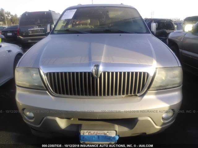 5LMEU68H94ZJ04262 - 2004 LINCOLN AVIATOR 银色 照片 6