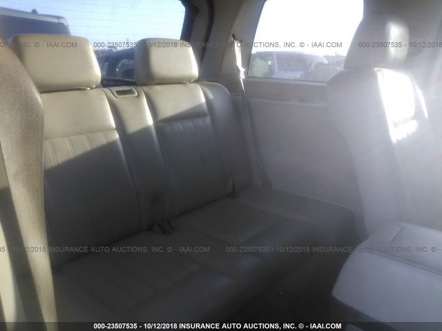 5LMEU68H94ZJ04262 - 2004 LINCOLN AVIATOR 银色 照片 8