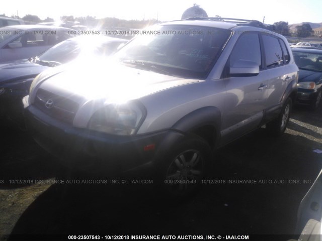 KM8JN12D76U410237 - 2006 HYUNDAI TUCSON GLS/LIMITED SILVER photo 2