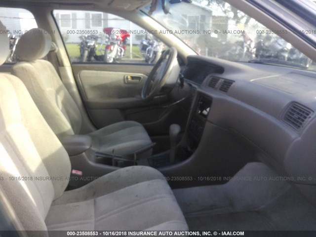 4T1BG22K6YU735533 - 2000 TOYOTA CAMRY CE/LE/XLE 金色 照片 5