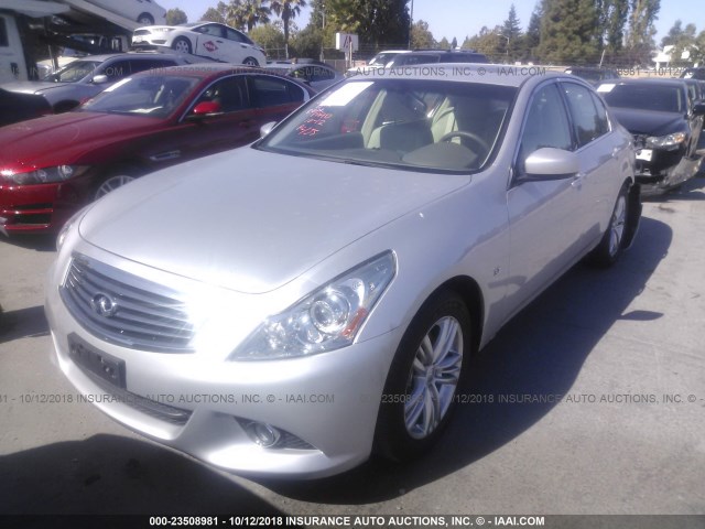 JN1CV6AP3FM500994 - 2015 INFINITI Q40 SILVER photo 2