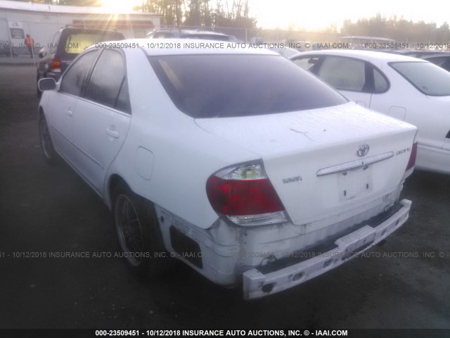 JTDBE30K453018696 - 2005 TOYOTA CAMRY LE/XLE/SE 白色 照片 3