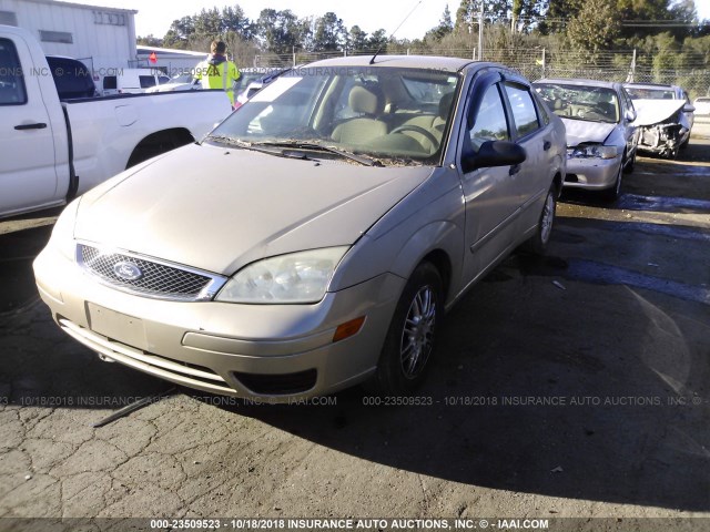 1FAFP34N27W266243 - 2007 FORD FOCUS ZX4/S/SE/SES BROWN photo 2