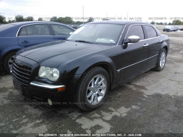 2C3KA63H76H440705 - 2006 CHRYSLER 300C შავი ფოტო 2