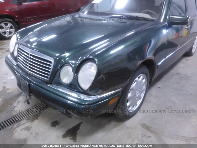 WDBJF82F9WX009555 - 1998 MERCEDES-BENZ E 320 4MATIC GREEN photo 6