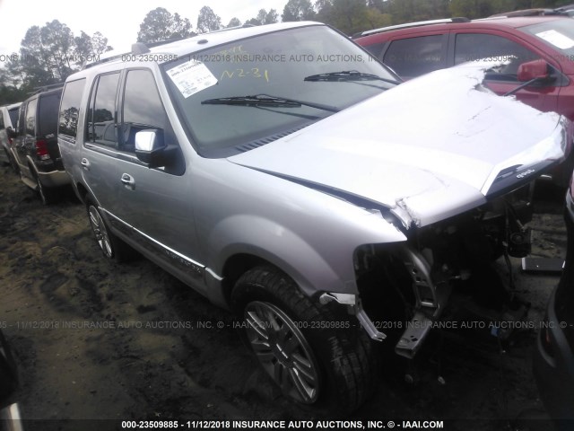 5LMJJ2H53BEJ09404 - 2011 LINCOLN NAVIGATOR 银色 照片 1