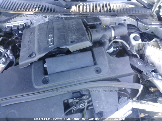 5LMJJ2H53BEJ09404 - 2011 LINCOLN NAVIGATOR 银色 照片 10