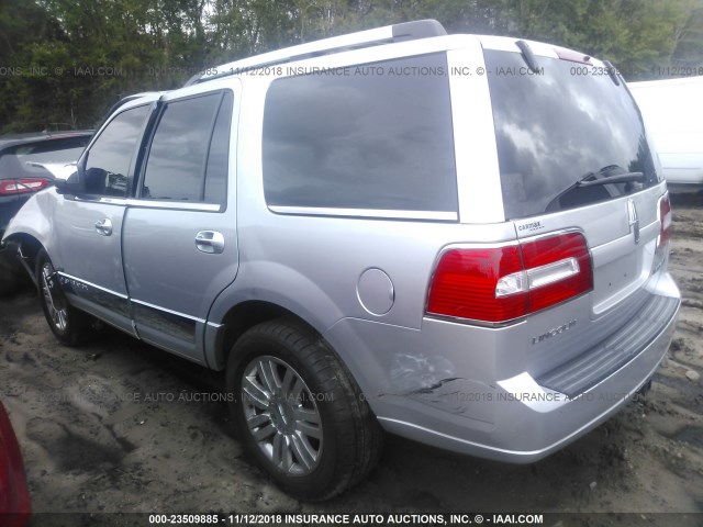 5LMJJ2H53BEJ09404 - 2011 LINCOLN NAVIGATOR 银色 照片 3